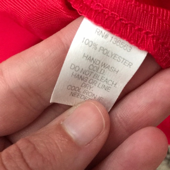 ⭐️SALE⭐️ ⭐️Red dress sleeveless - Picture 3 of 7